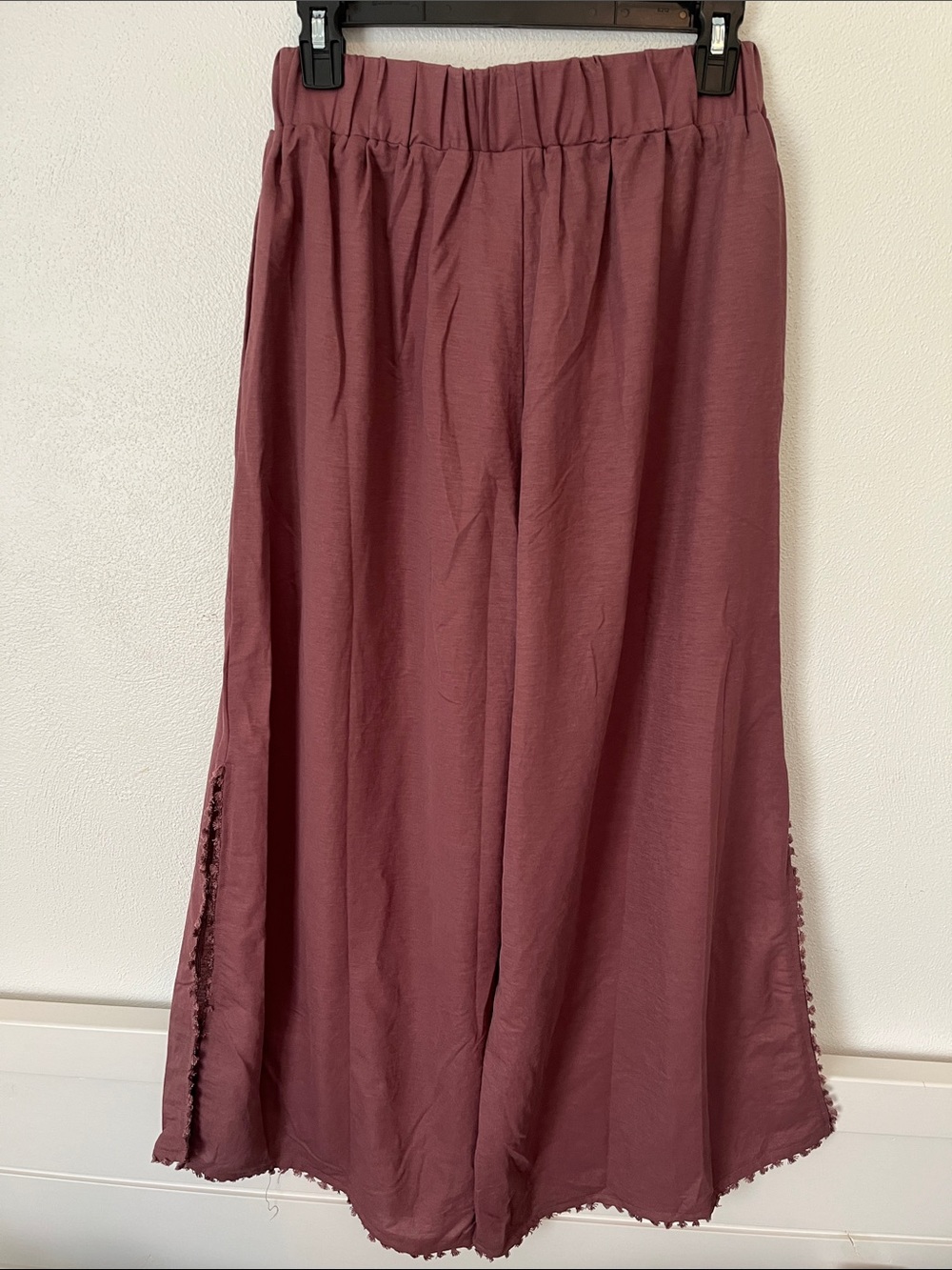 NWT Easel Faded Plum Mini Tassel Pant Size Medium - Picture 5 of 7